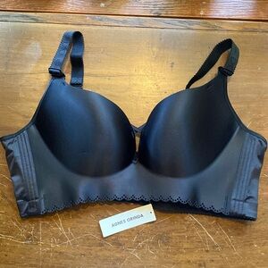 NWT Agnes Orinda bra black 46D wireless shaping and support